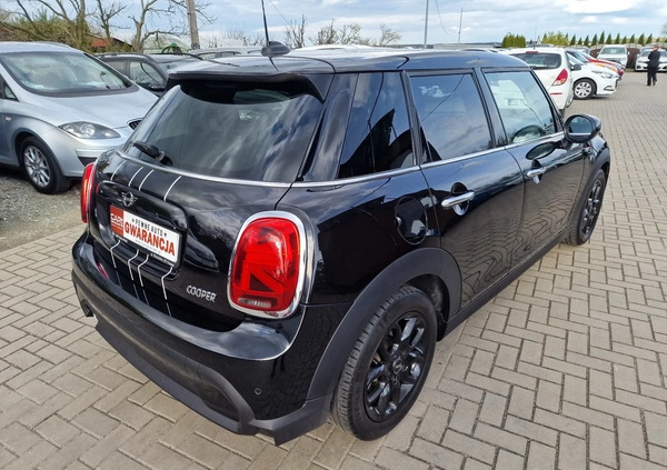 MINI Cooper cena 94500 przebieg: 28000, rok produkcji 2021 z Czersk małe 781